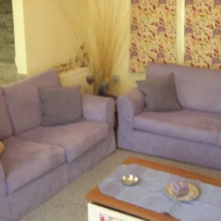 Vavel Villa *